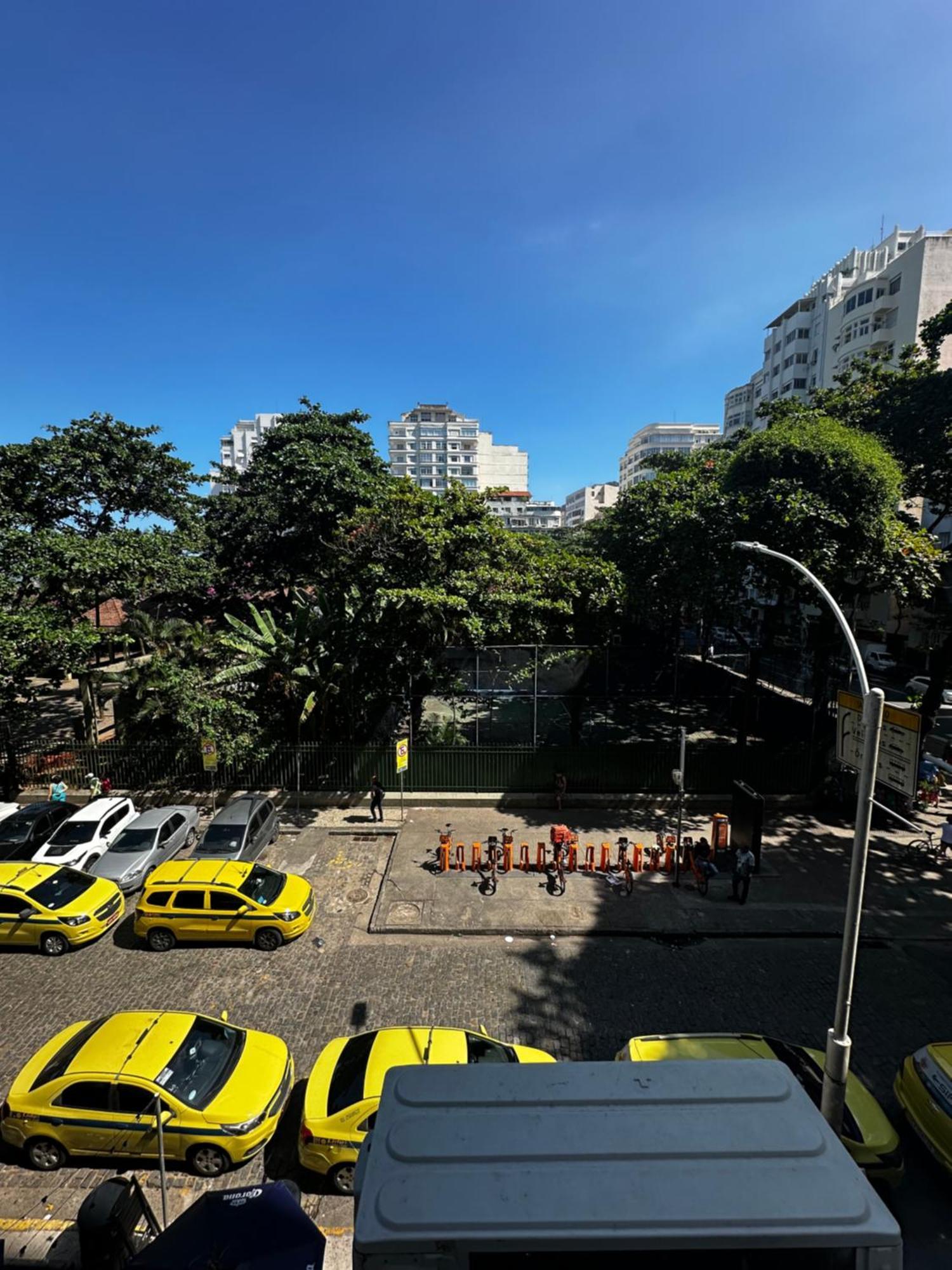 Apartamento A Com Pe Na Praia